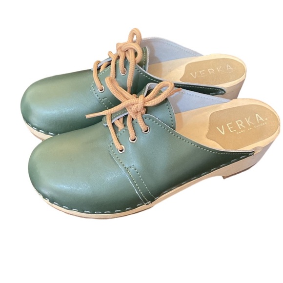 Verka Green Slip-On clogs. Size 8 (39). Made in Sweden. 2” heel. Rosett style. - Picture 2 of 11